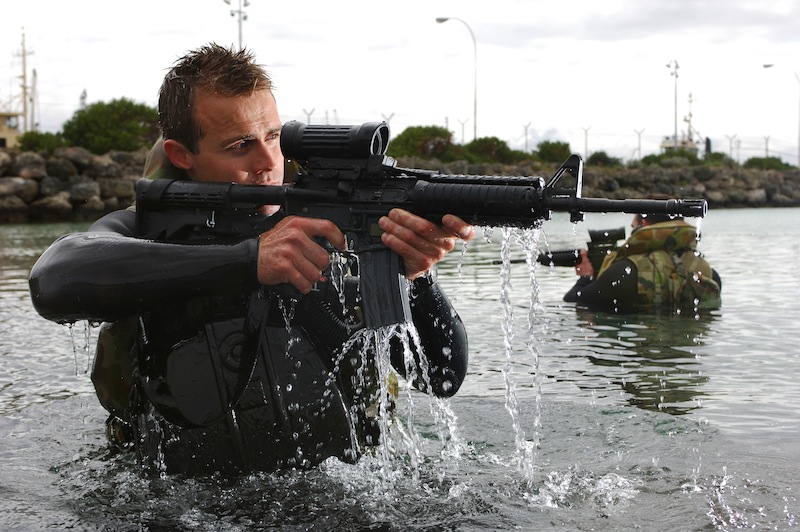 Commandos also conduct swimmer assault training. Photo : ADF