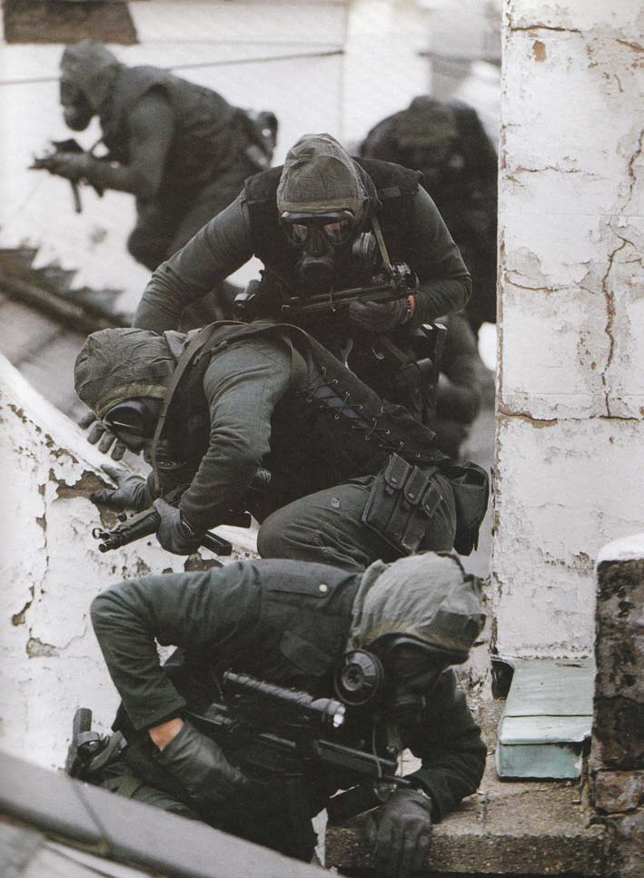 Special Air Service Troopers On The Embassy Roof (Public Domain)